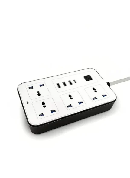 توصيلة كهرباء TradaMax TM15 بيضاء بطول 5 متر مع منافذ USB وType-C